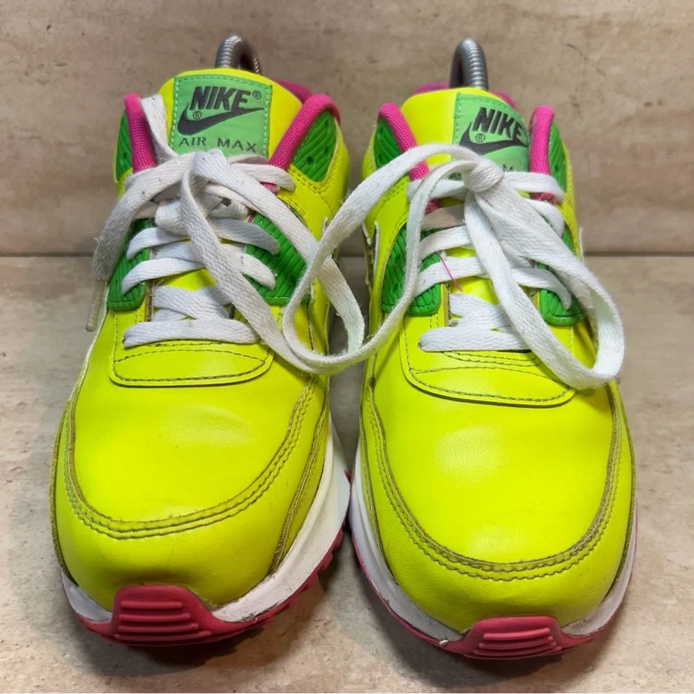 Nike Air Max 90 Leather‎ Volt Fire Pink GS CW5795-700 YOUTH 6Y Womens 7.5 Shoes